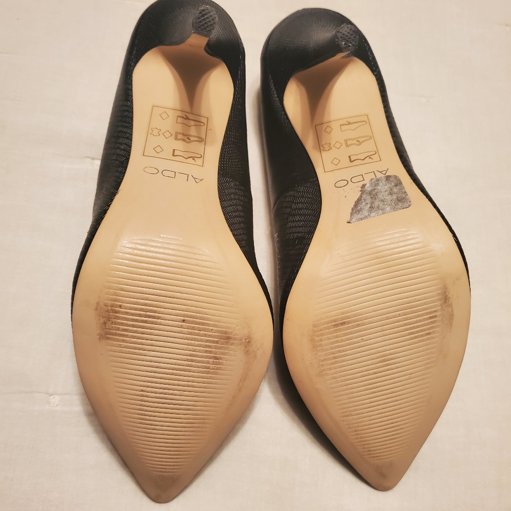 Heels - Picture 6 of 6